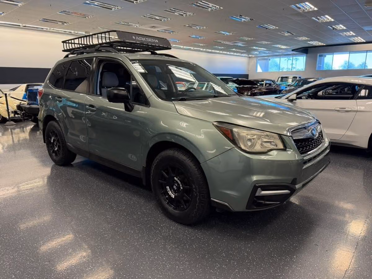 2017 Subaru Forester 2.5i Crossover Image 6