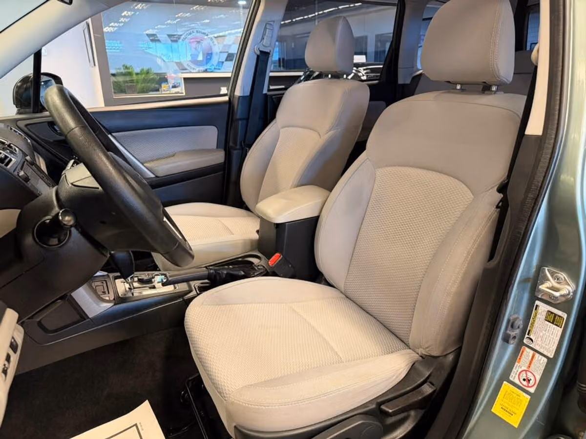 2017 Subaru Forester 2.5i Crossover Image 8