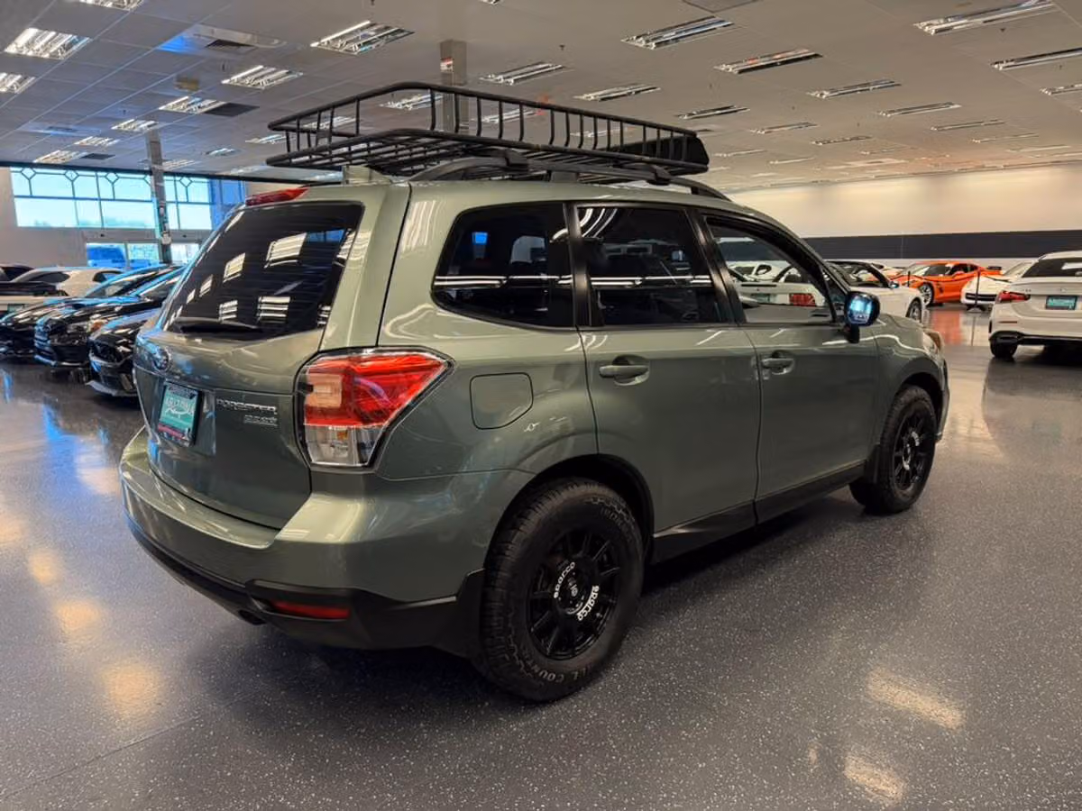 2017 Subaru Forester 2.5i Crossover Image 5
