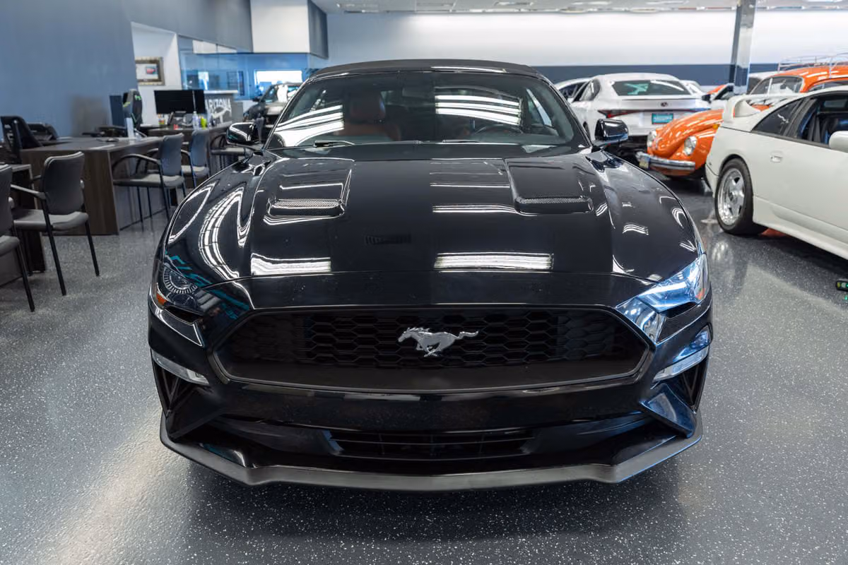 2020 Ford Mustang EcoBoost Premium Image 2