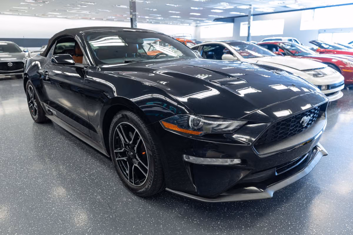 2020 Ford Mustang EcoBoost Premium Image 3