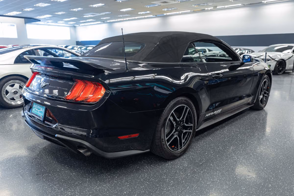 2020 Ford Mustang EcoBoost Premium Image 5