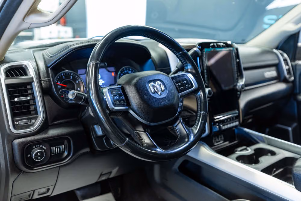2021 Ram 3500 Laramie Crew Cab Image 10