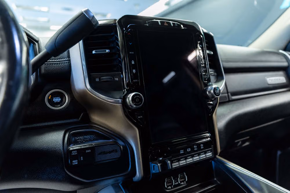 2021 Ram 3500 Laramie Crew Cab Image 11