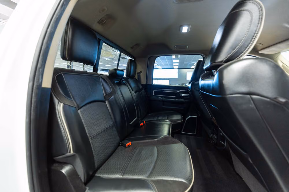 2021 Ram 3500 Laramie Crew Cab Image 16