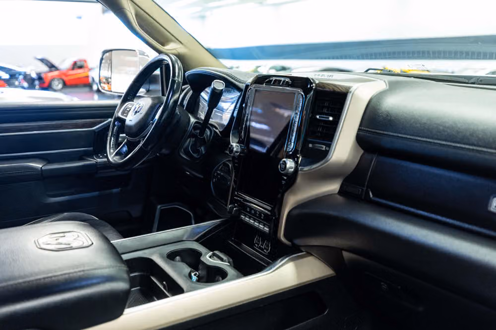 2021 Ram 3500 Laramie Crew Cab Image 17