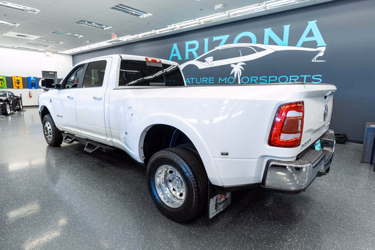 2021 Ram 3500 Laramie Crew Cab Image 9