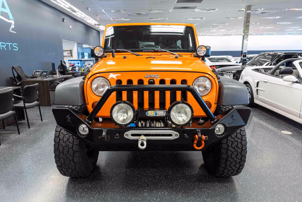 2012 Jeep Wrangler Unlimited Rubicon Image 2