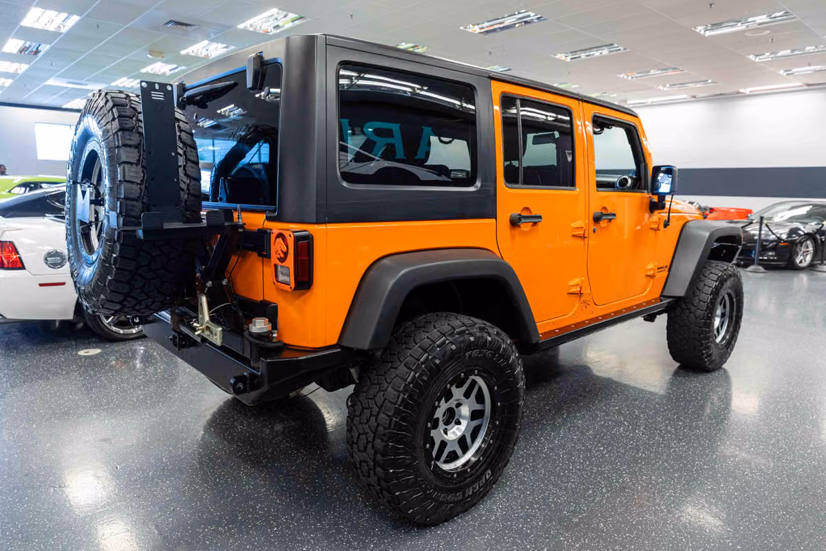 2012 Jeep Wrangler Unlimited Rubicon Image 5