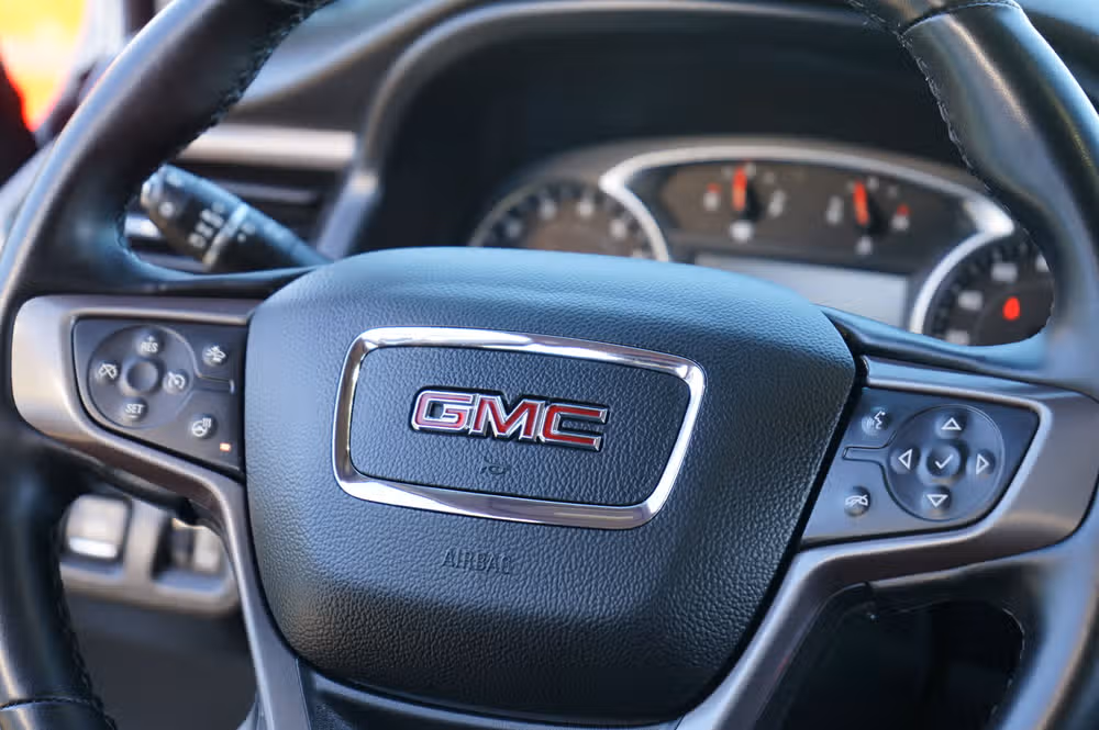 2023 GMC Acadia AT4 Image 15