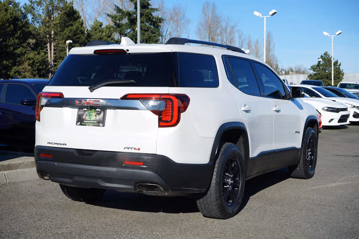 2023 GMC Acadia AT4 Image 5