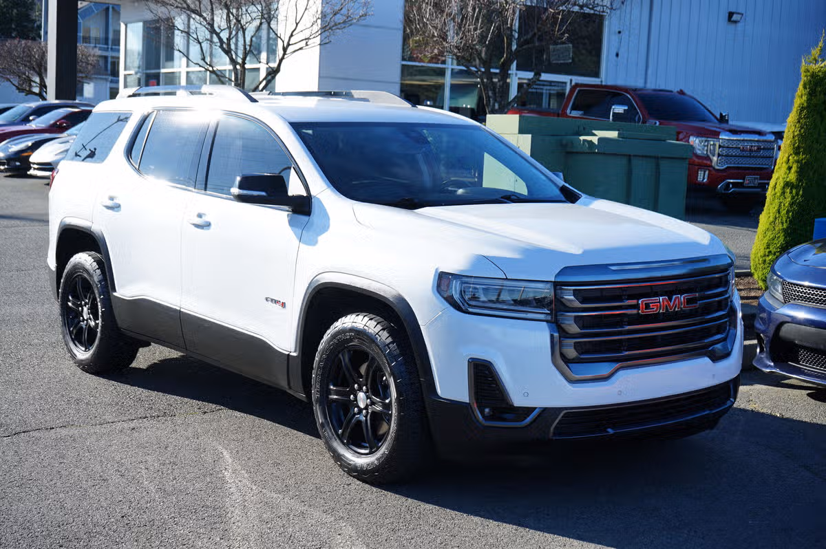 2023 GMC Acadia AT4 Image 7