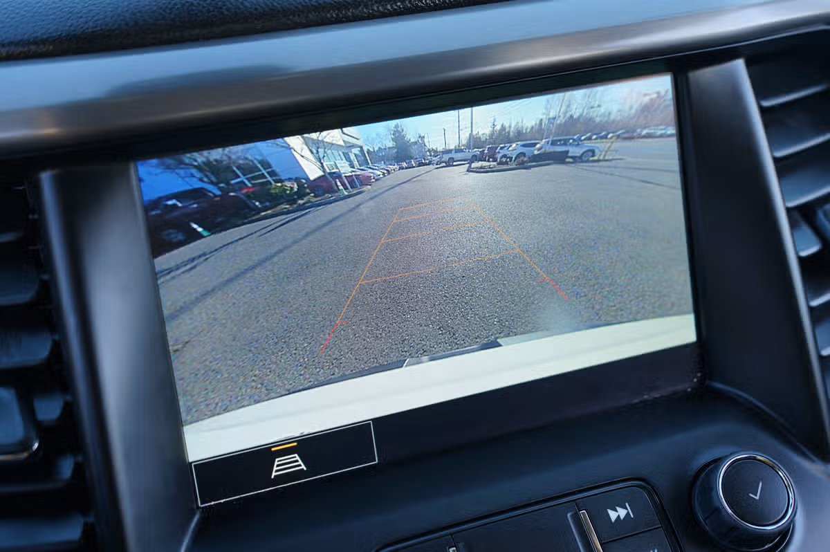 2023 GMC Acadia AT4 Image 22