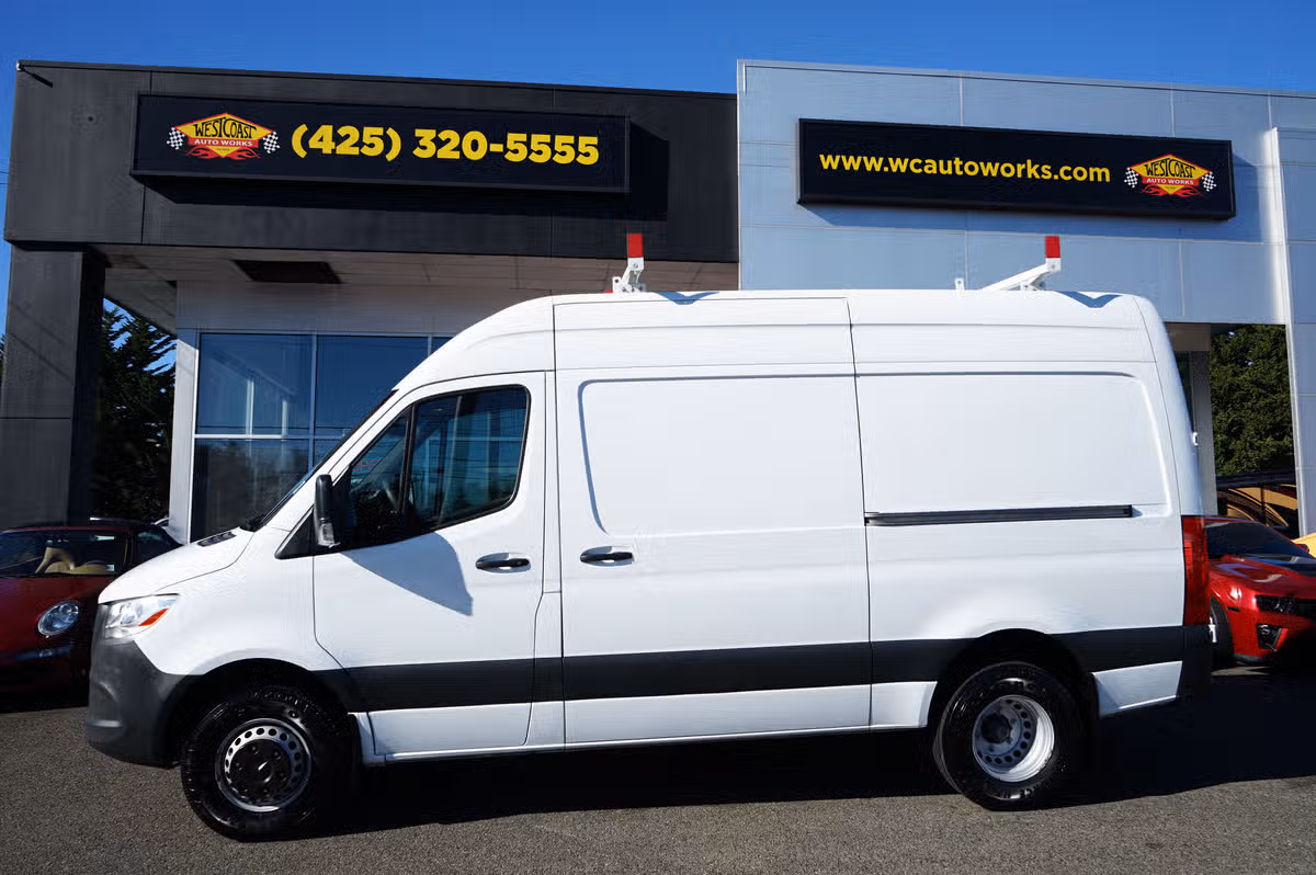 2019 Mercedes-Benz Sprinter STANDARD ROOF W/144 inch WB VAN 3D Cargo Image 2