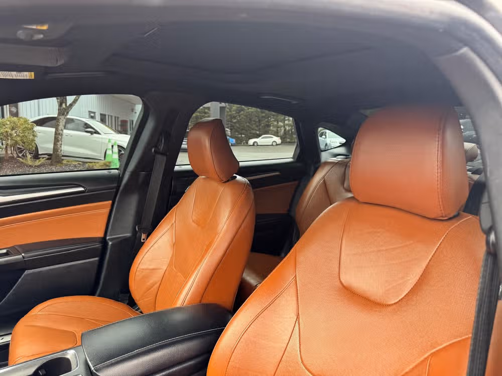 2020 Ford Fusion Titanium Image 11