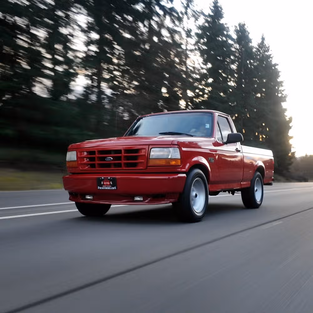 1993 Ford F-150 SVT Lightning Base Regular Cab Image 3