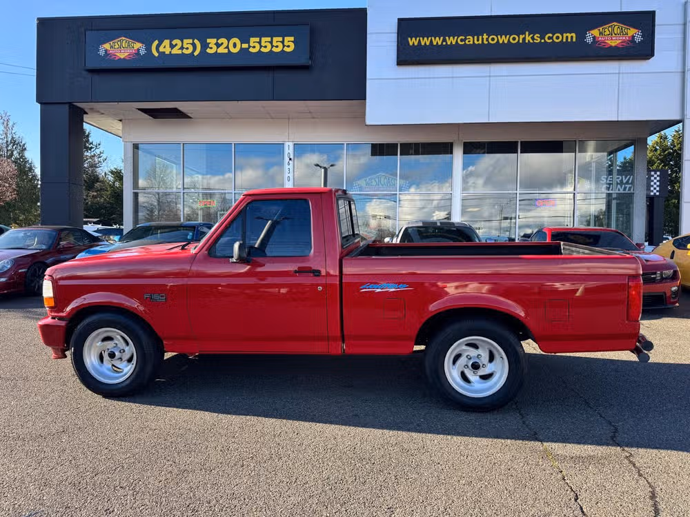 1993 Ford F-150 SVT Lightning Base Regular Cab Image 15