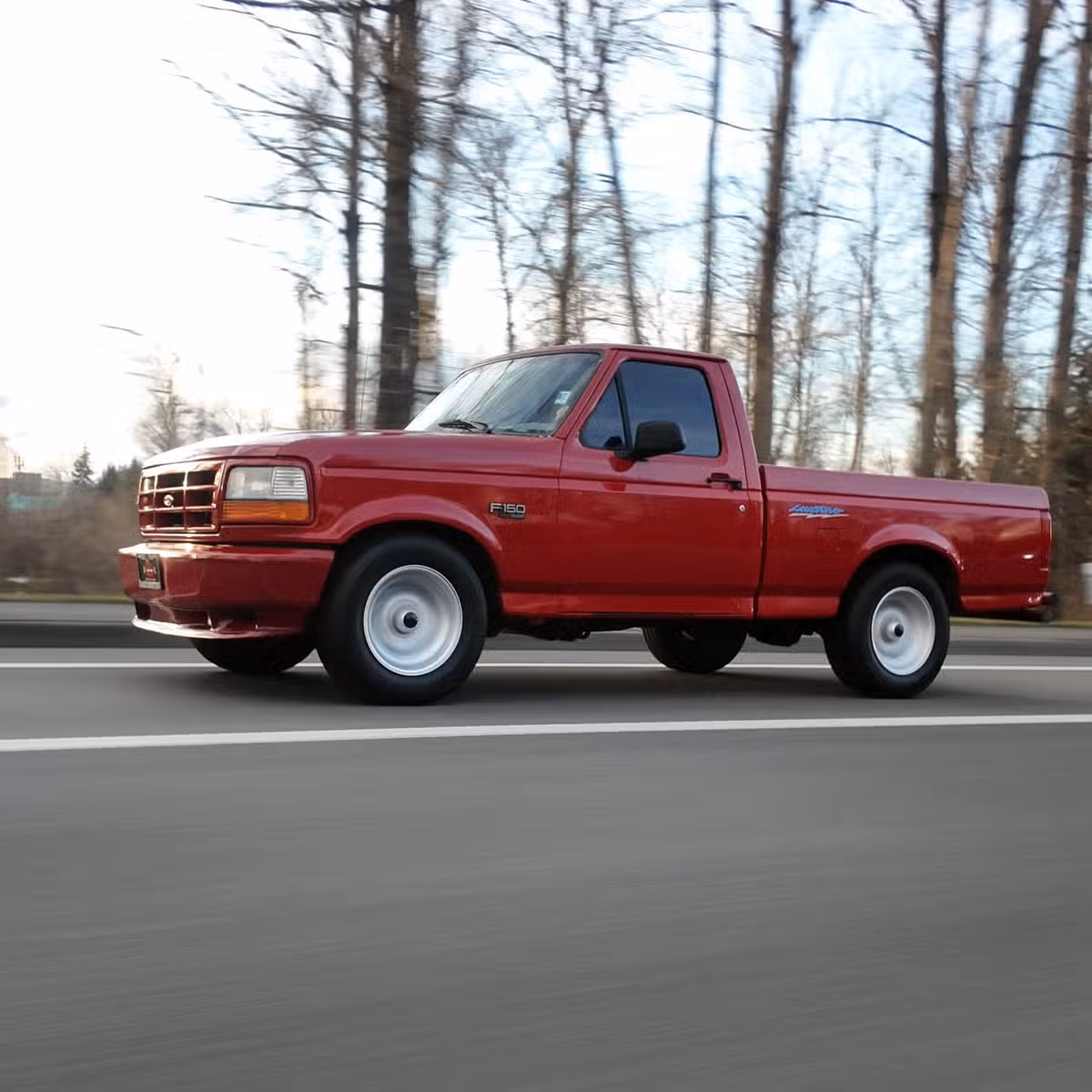 1993 Ford F-150 SVT Lightning Base Regular Cab Image 9