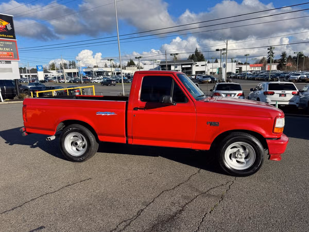 1993 Ford F-150 SVT Lightning Base Regular Cab Image 20