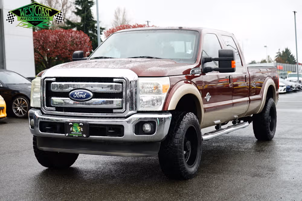 13154 - 2011 Ford F-350 Super Duty Lariat Crew Cab