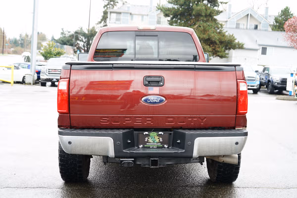 2011 Ford F-350 Super Duty Lariat Crew Cab Image 5