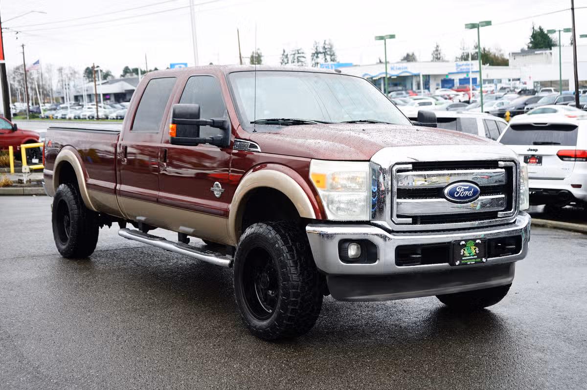 2011 Ford F-350 Super Duty Lariat Crew Cab Image 8