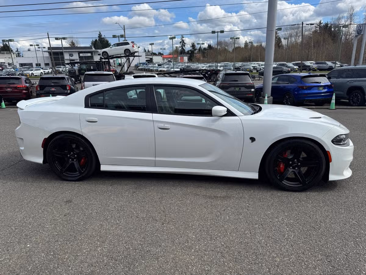 2019 Dodge Charger SRT Hellcat Image 6