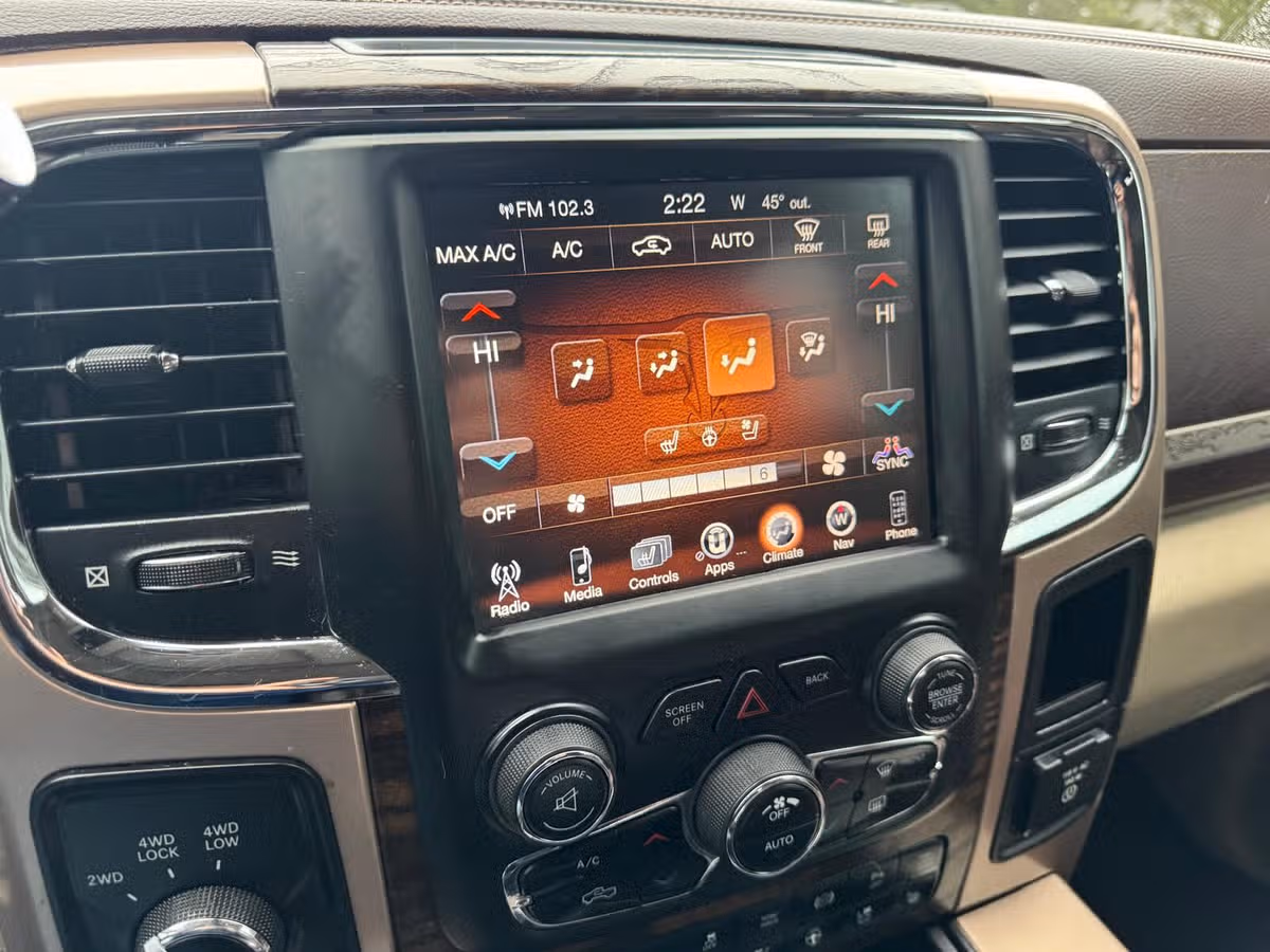 2013 Ram 2500 Laramie Longhorn Mega Cab Image 18