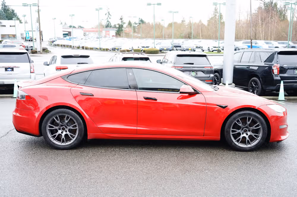 2021 Tesla Model S Plaid Image 8