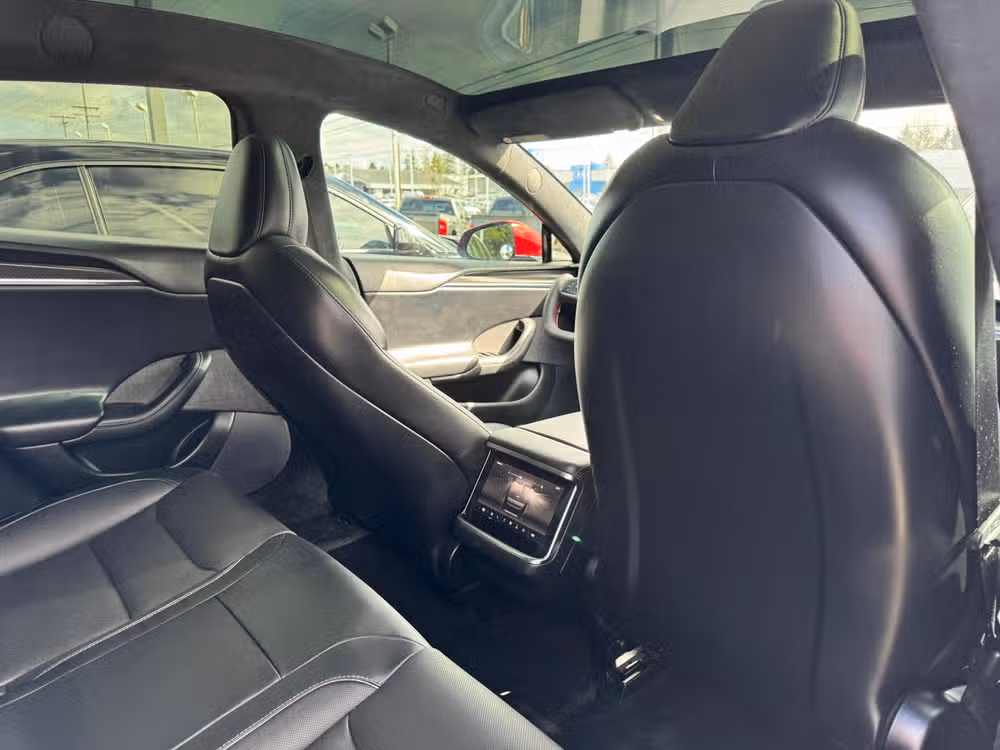 2021 Tesla Model S Plaid Image 22