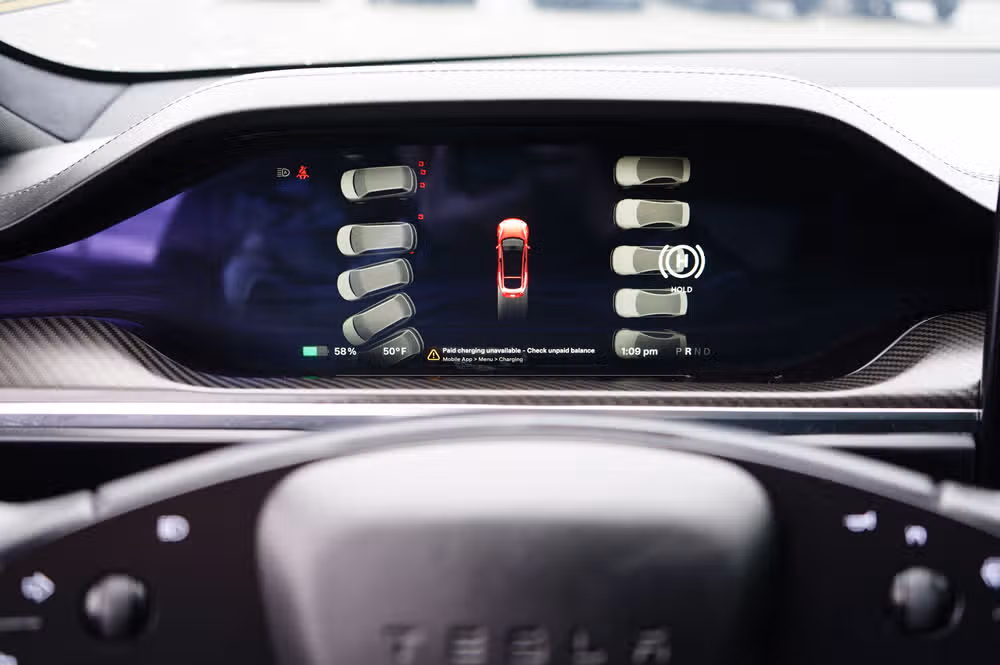 2021 Tesla Model S Plaid Image 19