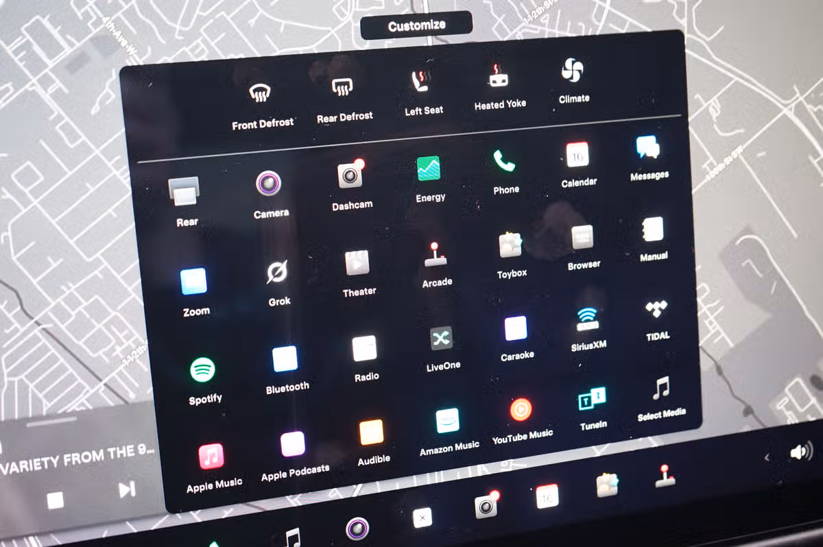 2021 Tesla Model S Plaid Image 15