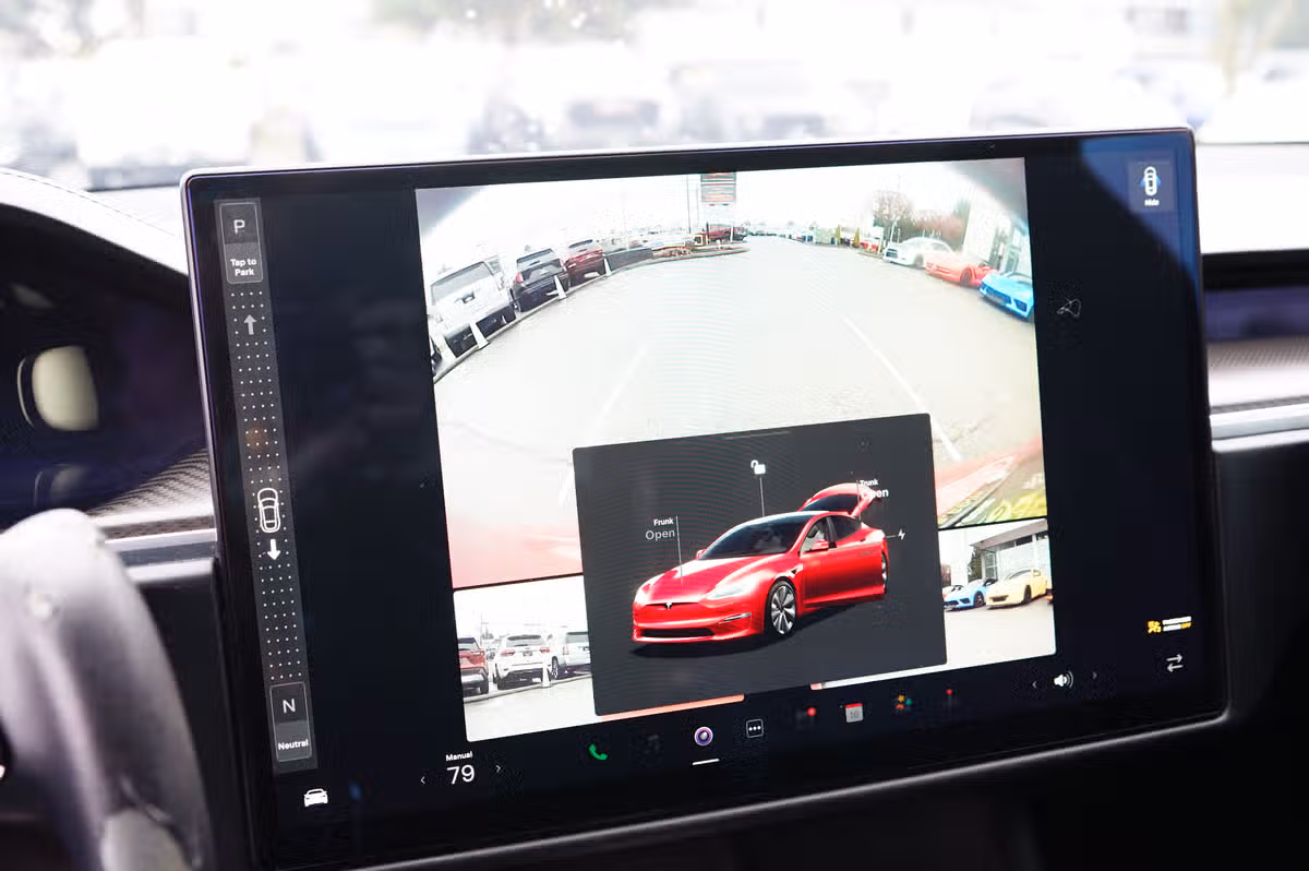 2021 Tesla Model S Plaid Image 13