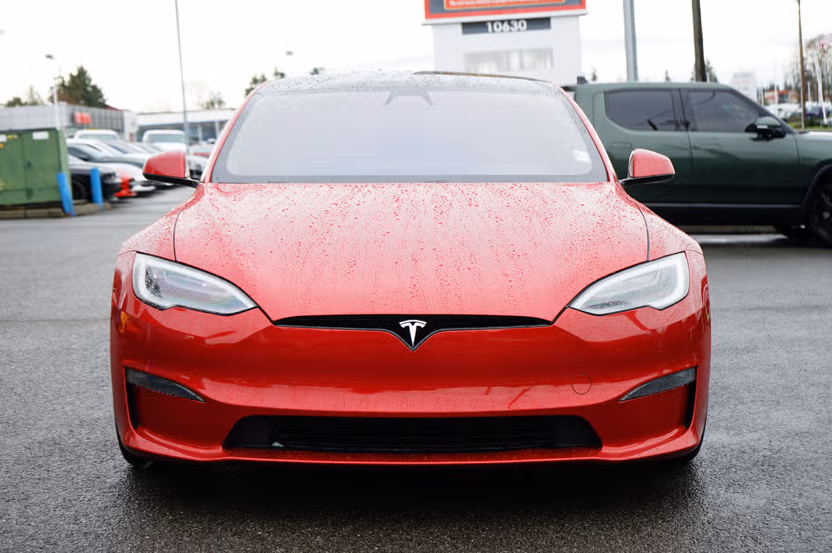 2021 Tesla Model S Plaid Image 10