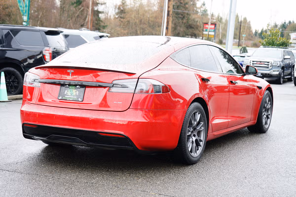 2021 Tesla Model S Plaid Image 7