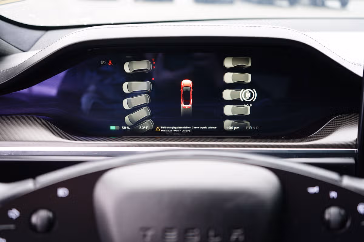 2021 Tesla Model S Plaid Image 19