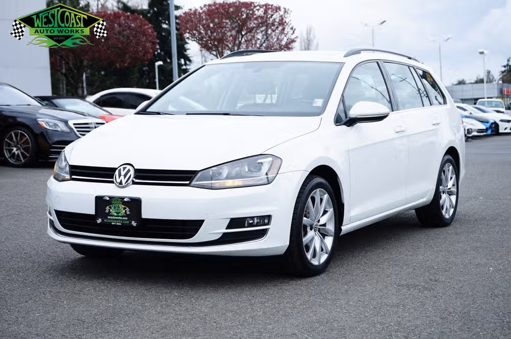 2016 Volkswagen Golf SportWagen TSI SE Image 1