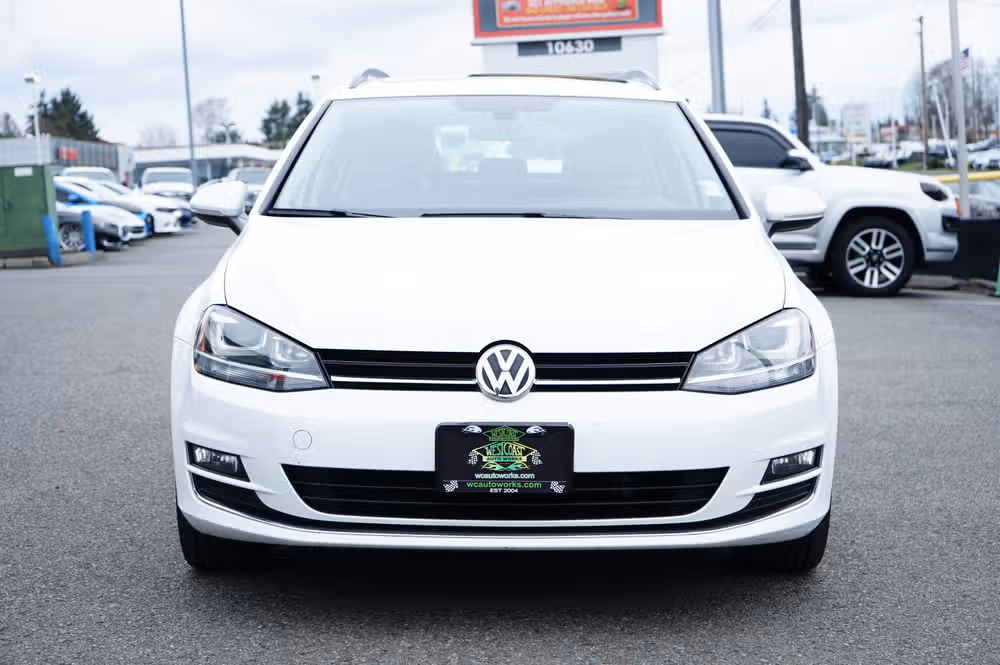 2016 Volkswagen Golf SportWagen TSI SE Image 8