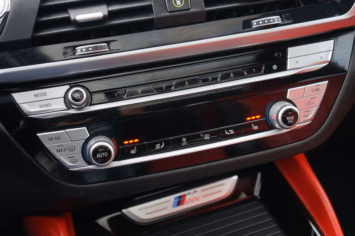 2020 BMW X4 M40i Image 24
