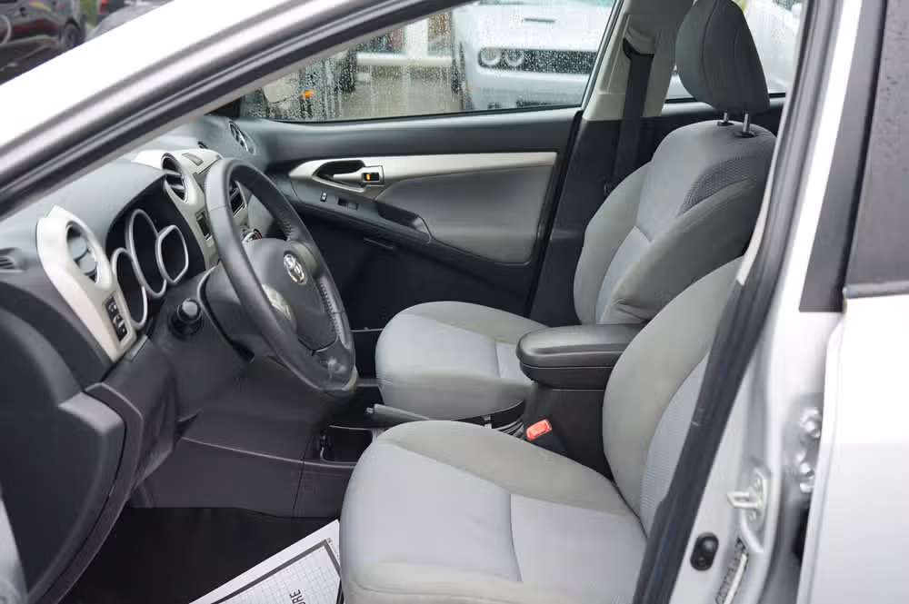 2009 Toyota Matrix S Image 11