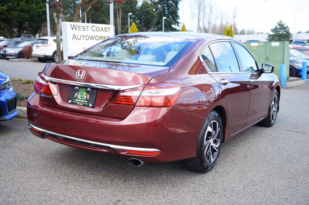 2017 Honda Accord LX Image 5