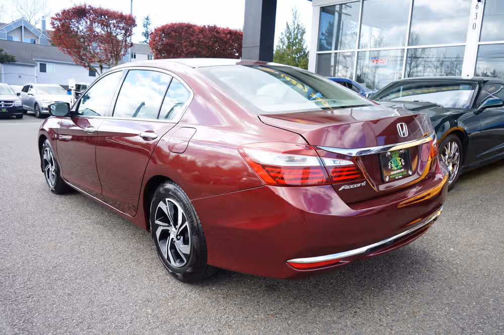 2017 Honda Accord LX Image 3