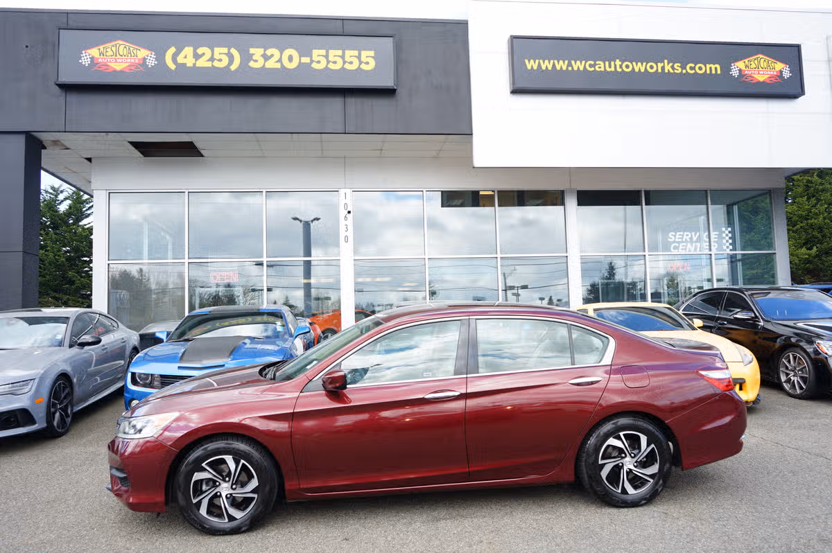 2017 Honda Accord LX Image 2