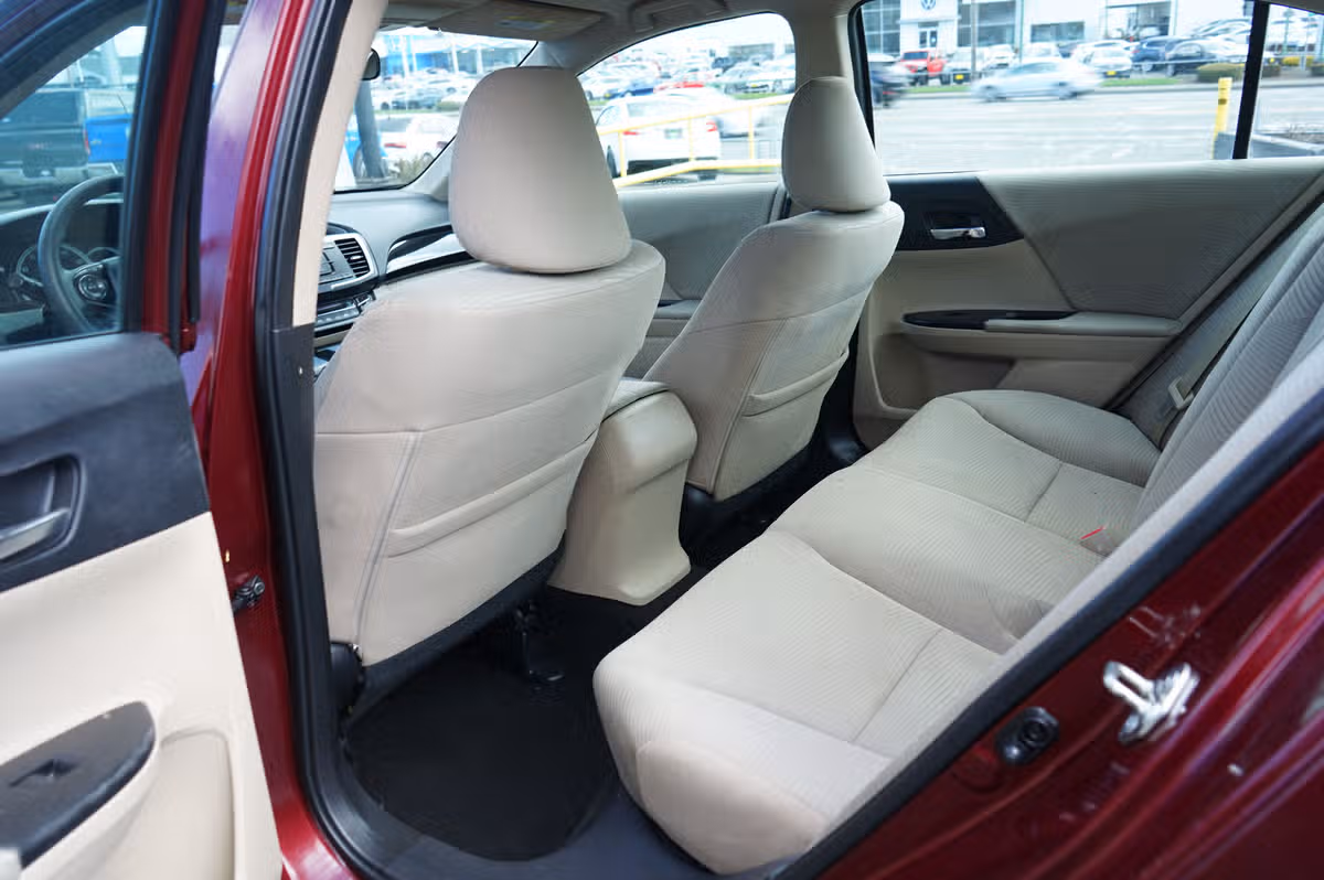 2017 Honda Accord LX Image 11
