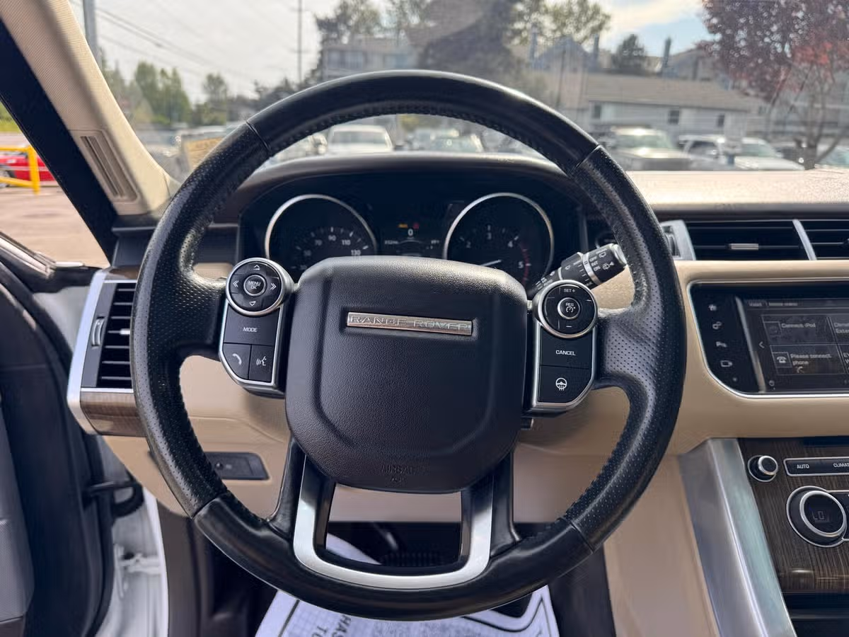 2016 Land Rover Range Rover Sport HSE Td6 Image 16