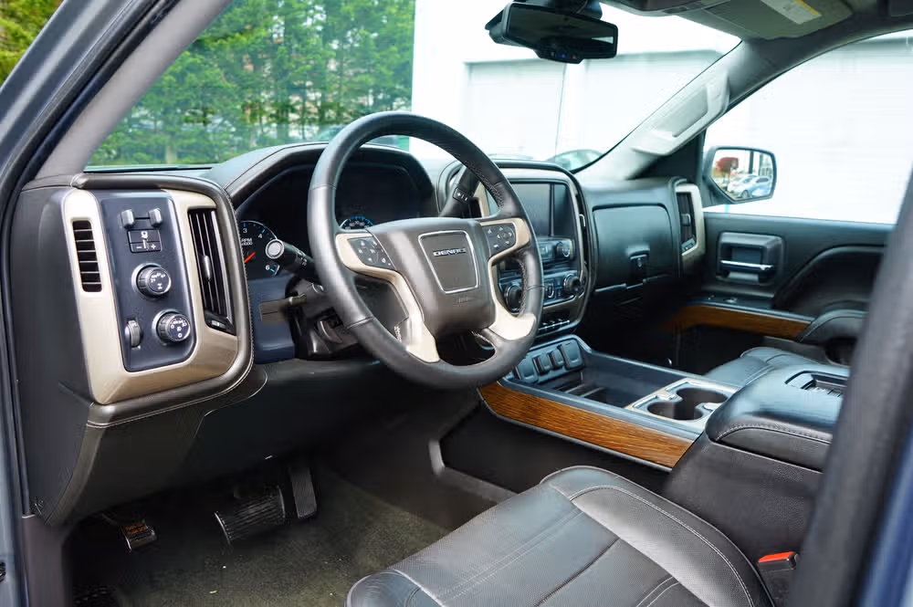 2017 GMC Sierra 1500 Denali Crew Cab Image 15