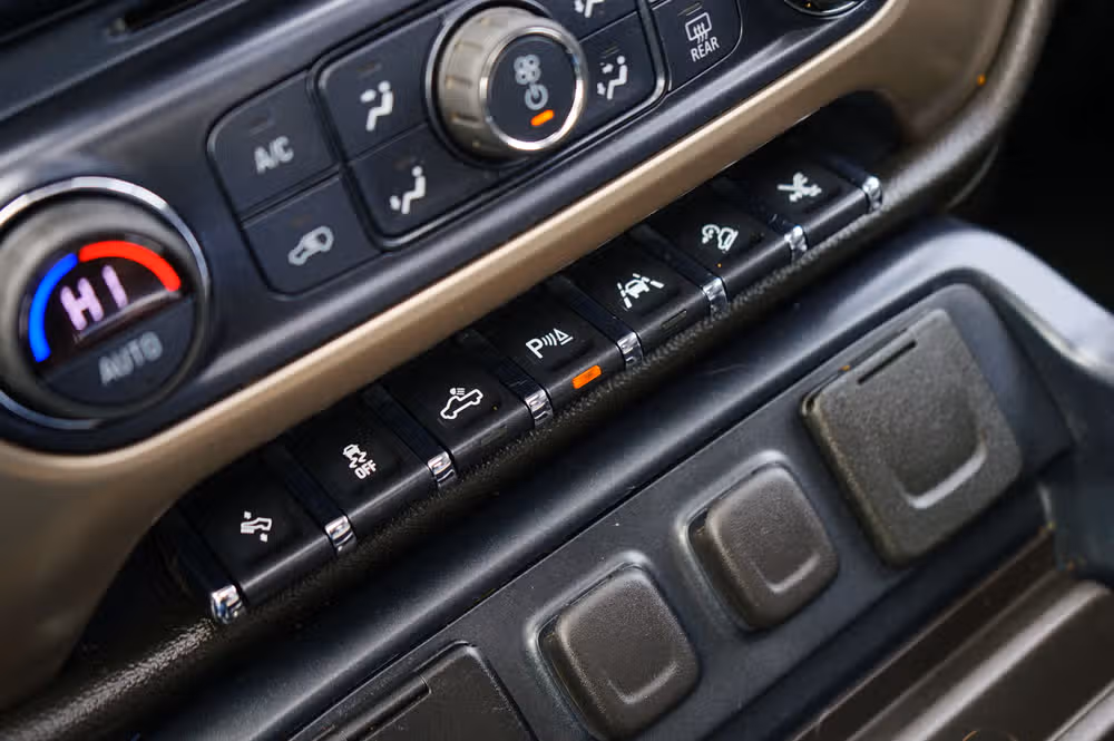 2017 GMC Sierra 1500 Denali Crew Cab Image 25