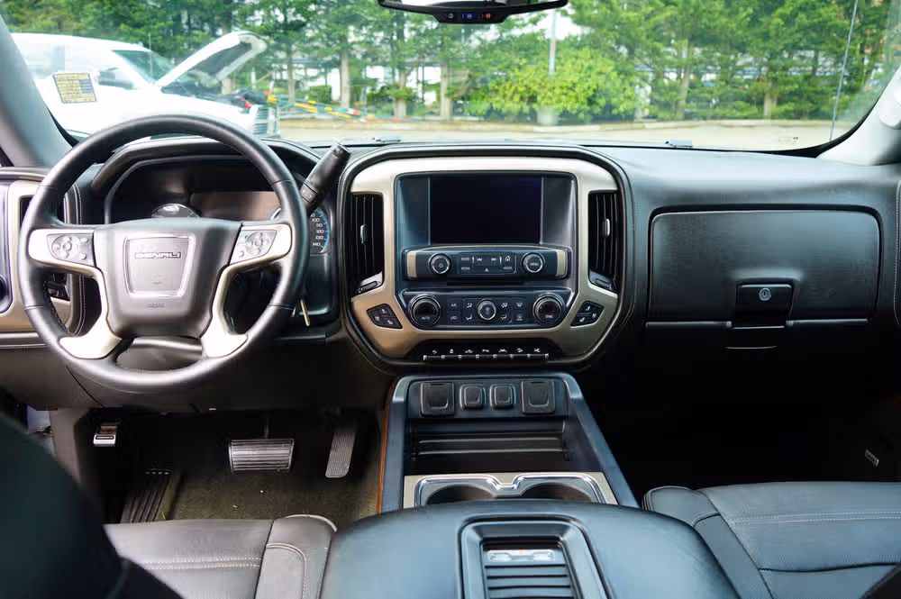 2017 GMC Sierra 1500 Denali Crew Cab Image 19