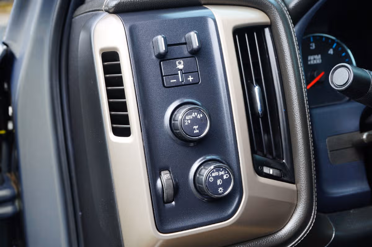 2017 GMC Sierra 1500 Denali Crew Cab Image 20