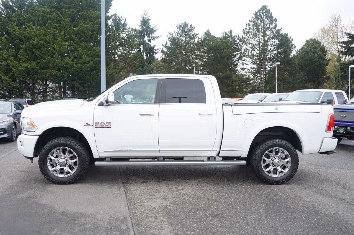 2018 Ram 2500 Laramie Limited Crew Cab Image 3